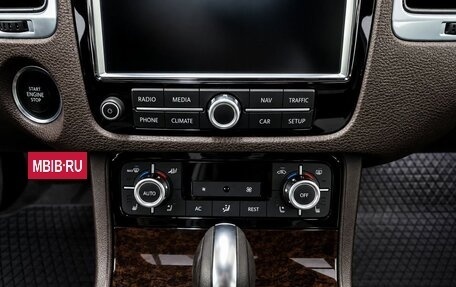 Volkswagen Touareg III, 2011 год, 2 179 000 рублей, 19 фотография