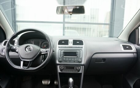 Volkswagen Polo VI (EU Market), 2016 год, 710 000 рублей, 12 фотография