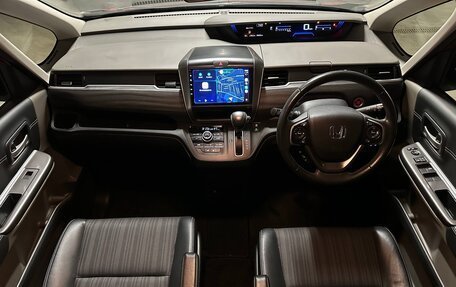 Honda Freed II, 2018 год, 1 670 000 рублей, 13 фотография
