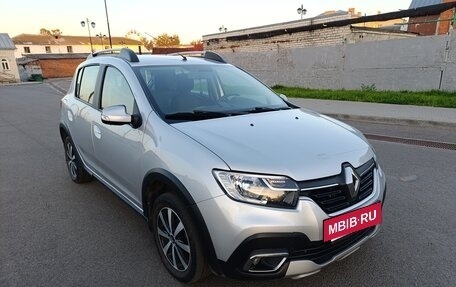 Renault Sandero II рестайлинг, 2018 год, 1 260 000 рублей, 2 фотография