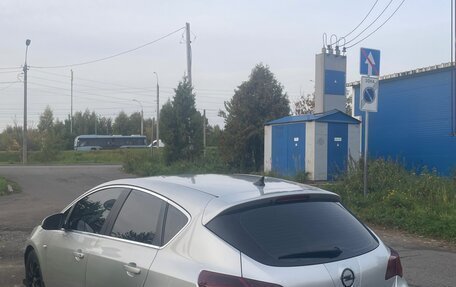 Opel Astra J, 2010 год, 505 000 рублей, 3 фотография
