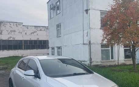 Opel Astra J, 2010 год, 505 000 рублей, 2 фотография