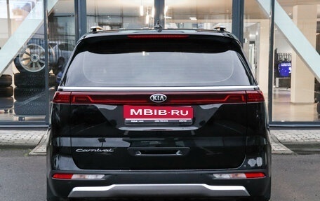 KIA Carnival, 2021 год, 4 190 000 рублей, 5 фотография