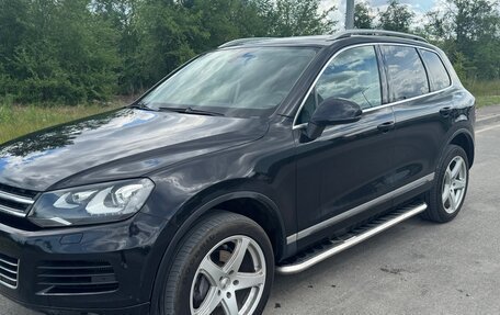 Volkswagen Touareg III, 2011 год, 2 150 000 рублей, 1 фотография