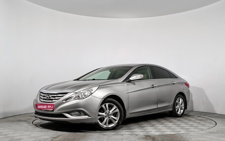 Hyundai Sonata VI, 2011 год, 949 000 рублей, 1 фотография
