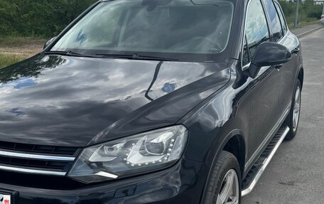 Volkswagen Touareg III, 2011 год, 2 150 000 рублей, 2 фотография