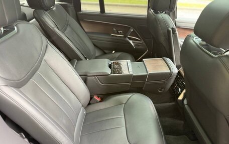 Land Rover Range Rover IV рестайлинг, 2023 год, 15 999 999 рублей, 11 фотография