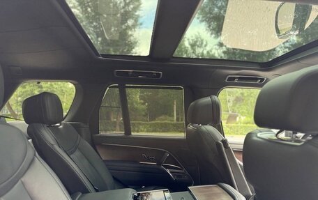 Land Rover Range Rover IV рестайлинг, 2023 год, 15 999 999 рублей, 8 фотография