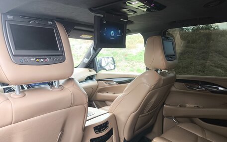 Cadillac Escalade IV, 2018 год, 6 000 000 рублей, 7 фотография
