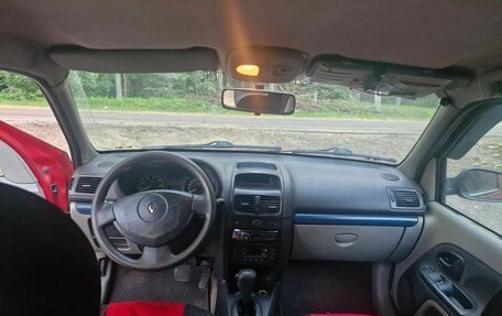 Renault Clio III, 2004 год, 250 000 рублей, 2 фотография