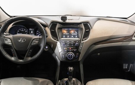 Hyundai Santa Fe III рестайлинг, 2017 год, 1 990 000 рублей, 6 фотография
