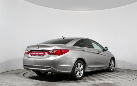Hyundai Sonata VI, 2011 год, 949 000 рублей, 5 фотография