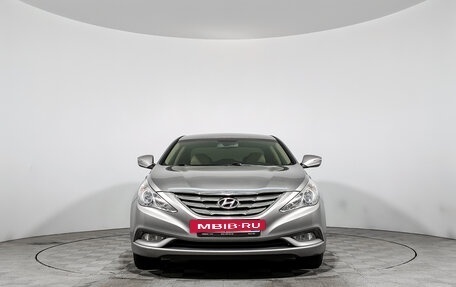 Hyundai Sonata VI, 2011 год, 949 000 рублей, 2 фотография