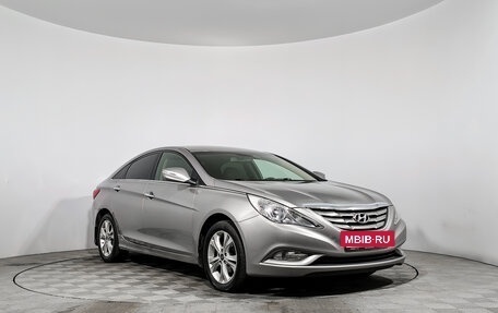 Hyundai Sonata VI, 2011 год, 949 000 рублей, 3 фотография