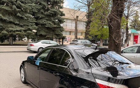 BMW 5 серия, 2008 год, 900 000 рублей, 6 фотография