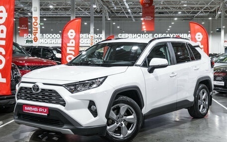 Toyota RAV4, 2021 год, 3 449 700 рублей, 1 фотография