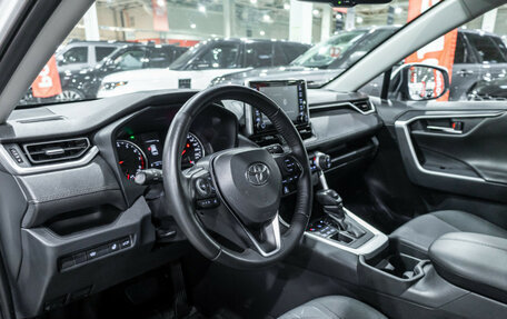 Toyota RAV4, 2021 год, 3 449 700 рублей, 14 фотография
