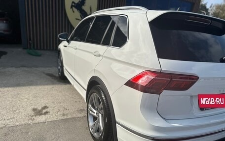 Volkswagen Tiguan II, 2021 год, 4 000 000 рублей, 3 фотография