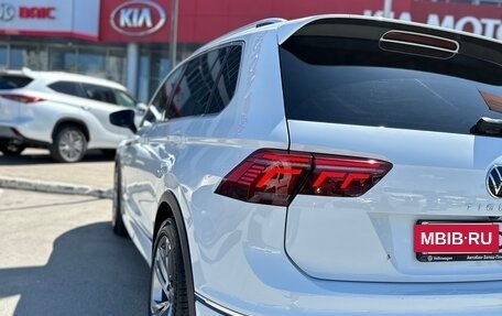 Volkswagen Tiguan II, 2021 год, 4 000 000 рублей, 2 фотография