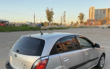 KIA Rio II, 2005 год, 299 999 рублей, 3 фотография