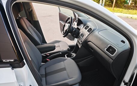 Volkswagen Polo VI (EU Market), 2016 год, 1 050 000 рублей, 20 фотография