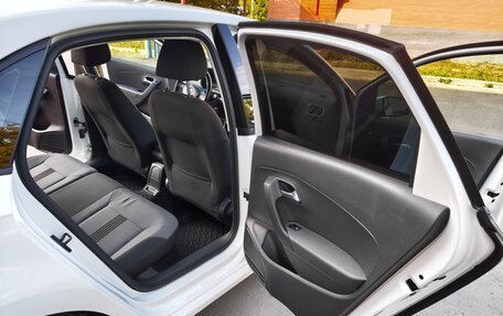 Volkswagen Polo VI (EU Market), 2016 год, 1 050 000 рублей, 18 фотография