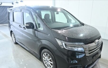Honda Stepwgn IV, 2020 год, 2 550 000 рублей, 17 фотография