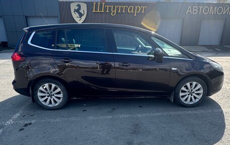 Opel Zafira C рестайлинг, 2014 год, 1 650 000 рублей, 5 фотография