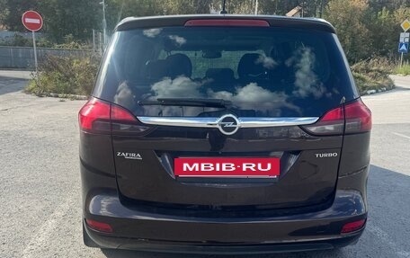Opel Zafira C рестайлинг, 2014 год, 1 650 000 рублей, 3 фотография