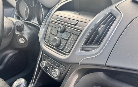 Opel Zafira C рестайлинг, 2014 год, 1 650 000 рублей, 11 фотография