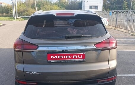 Geely Atlas, 2023 год, 1 600 000 рублей, 6 фотография