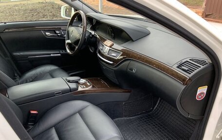 Mercedes-Benz S-Класс, 2011 год, 2 200 000 рублей, 8 фотография