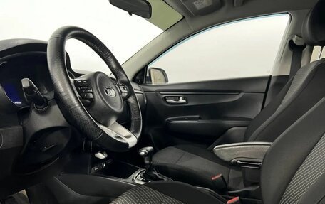 KIA Rio IV, 2018 год, 1 200 000 рублей, 10 фотография