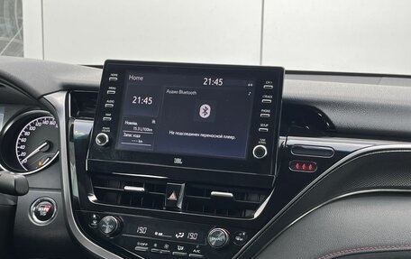 Toyota Camry, 2021 год, 2 900 000 рублей, 13 фотография