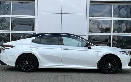 Toyota Camry, 2021 год, 2 900 000 рублей, 8 фотография