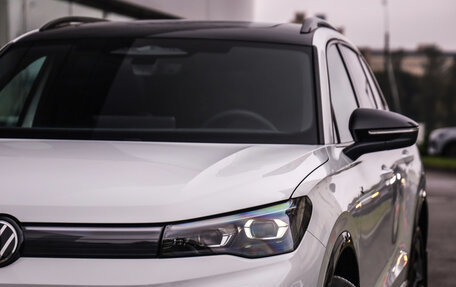 Volkswagen Tiguan, 2025 год, 4 449 000 рублей, 2 фотография