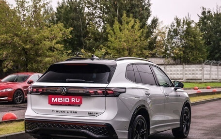 Volkswagen Tiguan, 2025 год, 4 449 000 рублей, 6 фотография