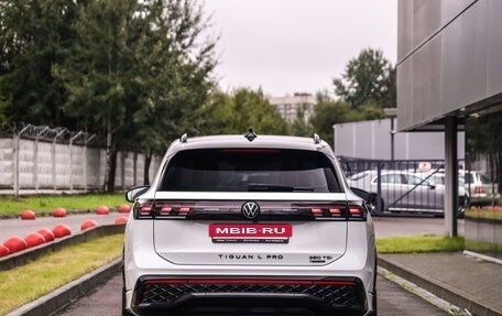 Volkswagen Tiguan, 2025 год, 4 449 000 рублей, 7 фотография