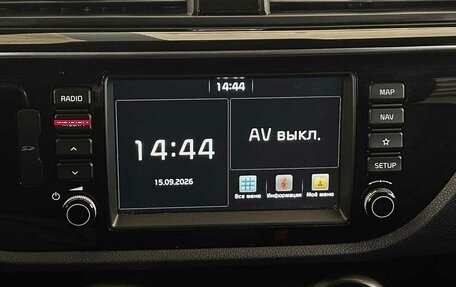 KIA Rio IV, 2018 год, 1 550 000 рублей, 7 фотография