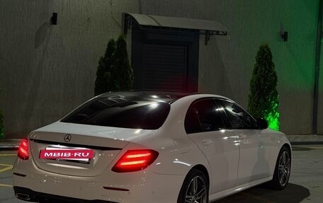 Mercedes-Benz E-Класс, 2020 год, 3 600 000 рублей, 5 фотография