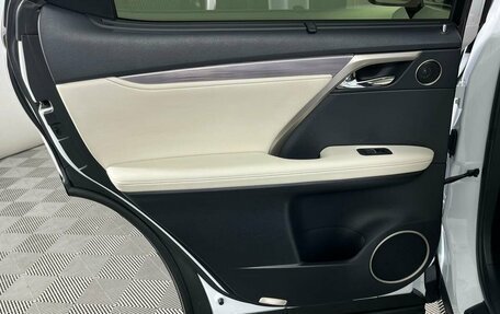 Lexus RX IV рестайлинг, 2018 год, 2 900 000 рублей, 10 фотография