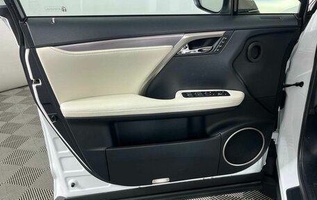Lexus RX IV рестайлинг, 2018 год, 2 900 000 рублей, 9 фотография