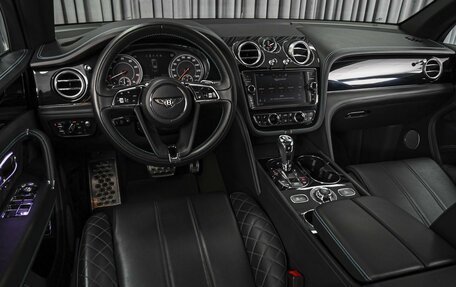 Bentley Bentayga I, 2018 год, 10 999 000 рублей, 9 фотография