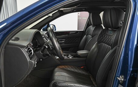 Bentley Bentayga I, 2018 год, 10 999 000 рублей, 13 фотография