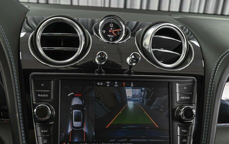 Bentley Bentayga I, 2018 год, 10 999 000 рублей, 18 фотография