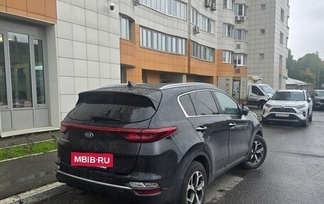 KIA Sportage IV рестайлинг, 2018 год, 2 090 000 рублей, 4 фотография