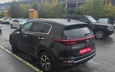 KIA Sportage IV рестайлинг, 2018 год, 2 090 000 рублей, 3 фотография