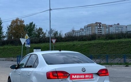 Volkswagen Jetta VI, 2014 год, 630 000 рублей, 3 фотография