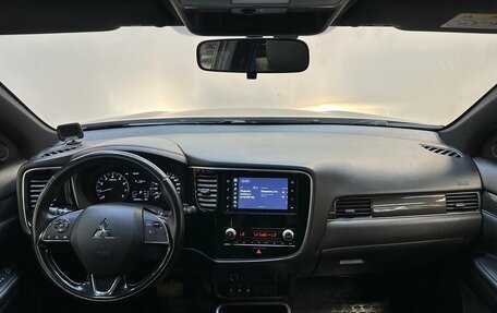 Mitsubishi Outlander III рестайлинг 3, 2021 год, 1 779 000 рублей, 5 фотография