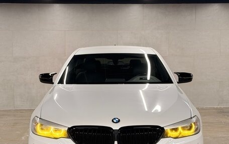 BMW 5 серия, 2019 год, 2 700 000 рублей, 2 фотография